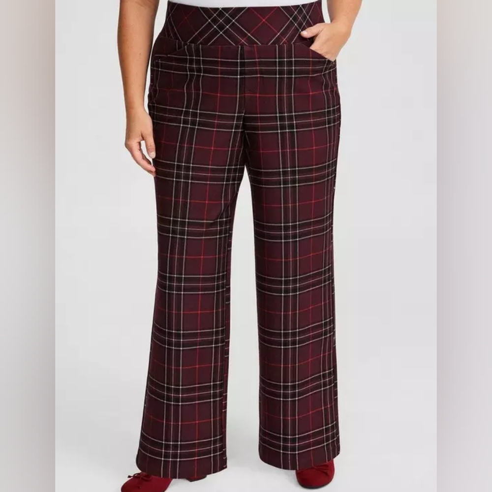 Torrid Pull On Pixie Wide Leg Studio Luxe Pant